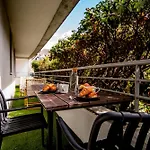 L'industriel - Proche Hopital - Parking - Balcon Apartment *