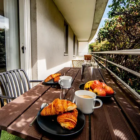 L'industriel - Proche Hopital - Parking - Balcon Apartment *