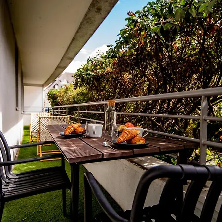 L'industriel - Proche Hopital - Parking - Balcon Apartment *